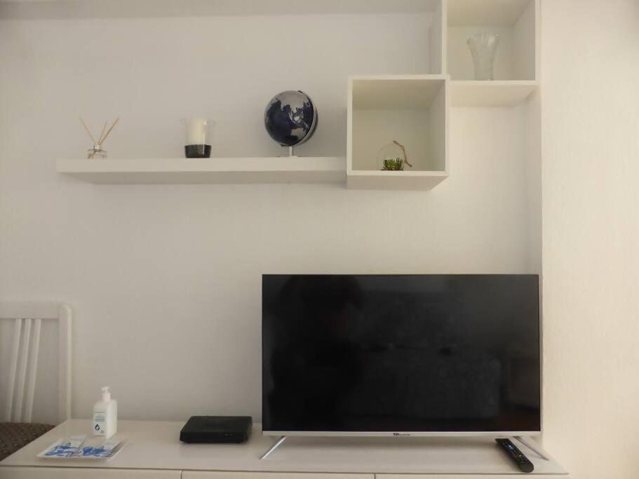 Estudio Nefeli Primera Linea Playa Amazing Views Benalmadena Bagian luar foto