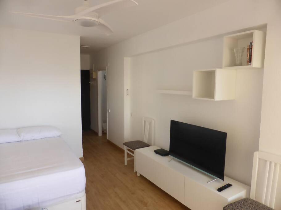 Estudio Nefeli Primera Linea Playa Amazing Views Benalmadena Bagian luar foto