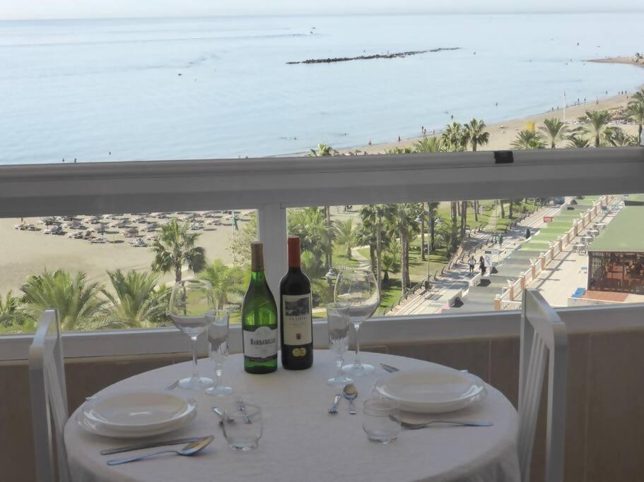 Estudio Nefeli Primera Linea Playa Amazing Views Benalmadena Bagian luar foto