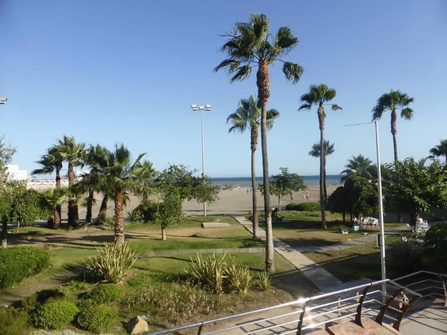 Estudio Nefeli Primera Linea Playa Amazing Views Benalmadena Bagian luar foto
