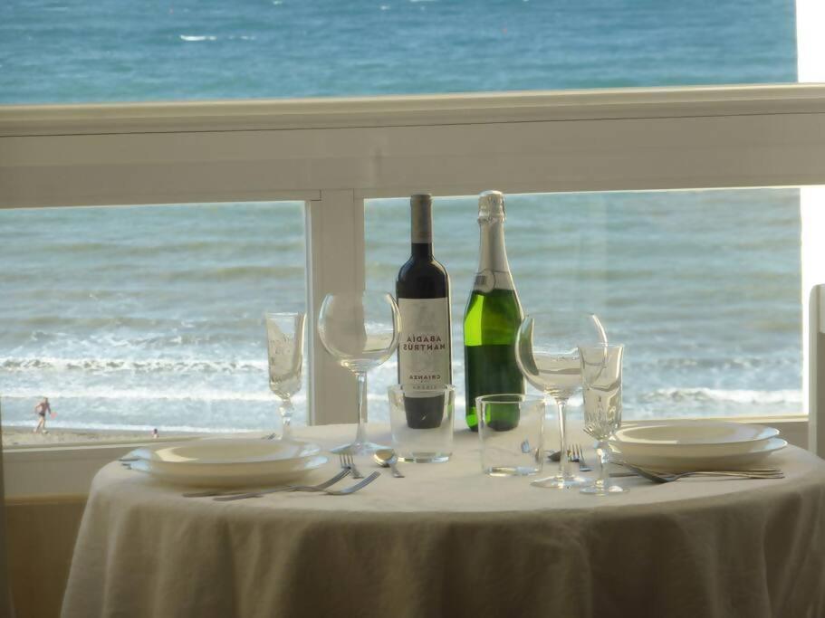 Estudio Nefeli Primera Linea Playa Amazing Views Benalmadena Bagian luar foto